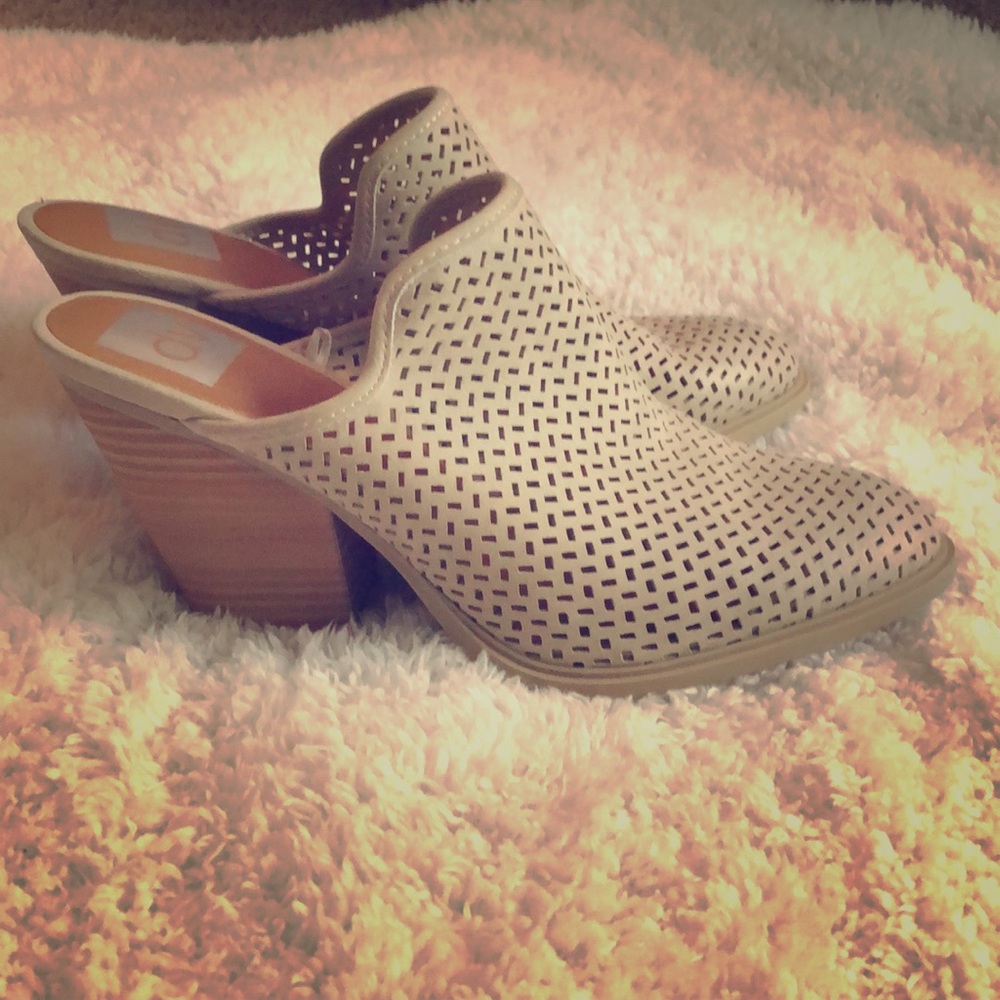 Wedge heels